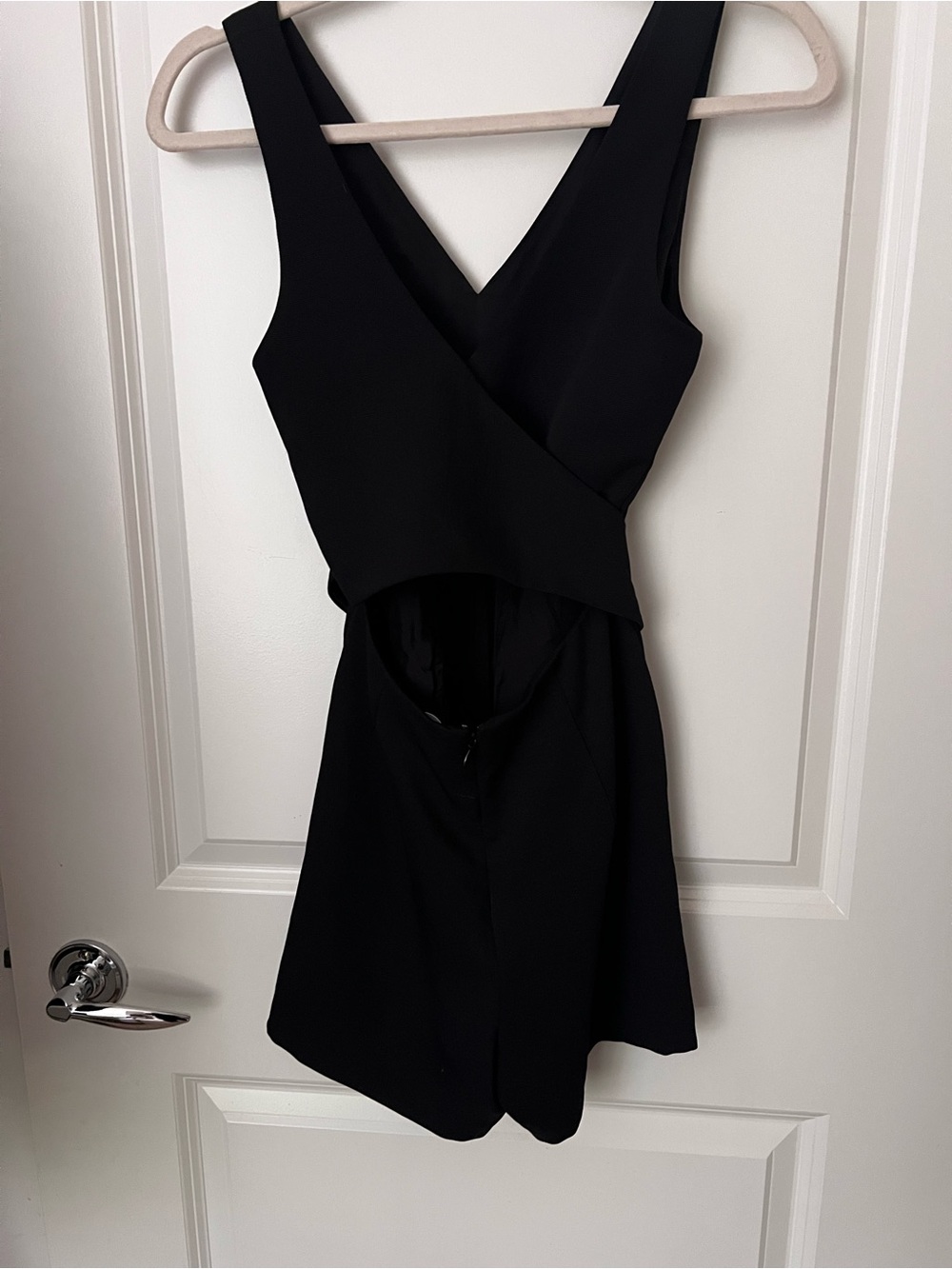 Aritzia Wilfred Ecoulement romper - Picture 7 of 9